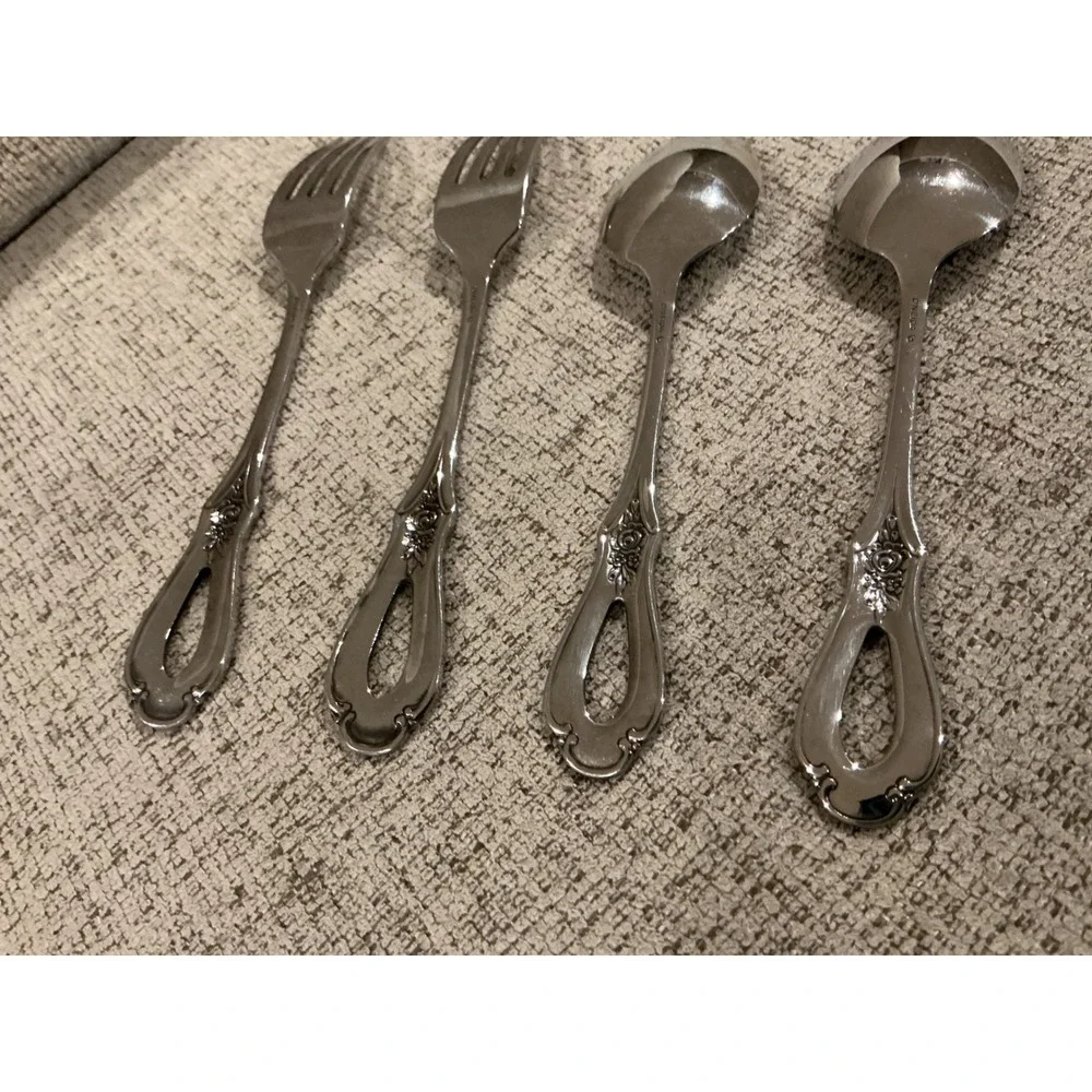 Oneida Isabella Stainless Flatware 4pc Set 2 Forks 2 Spoons Pierced Rose Design
